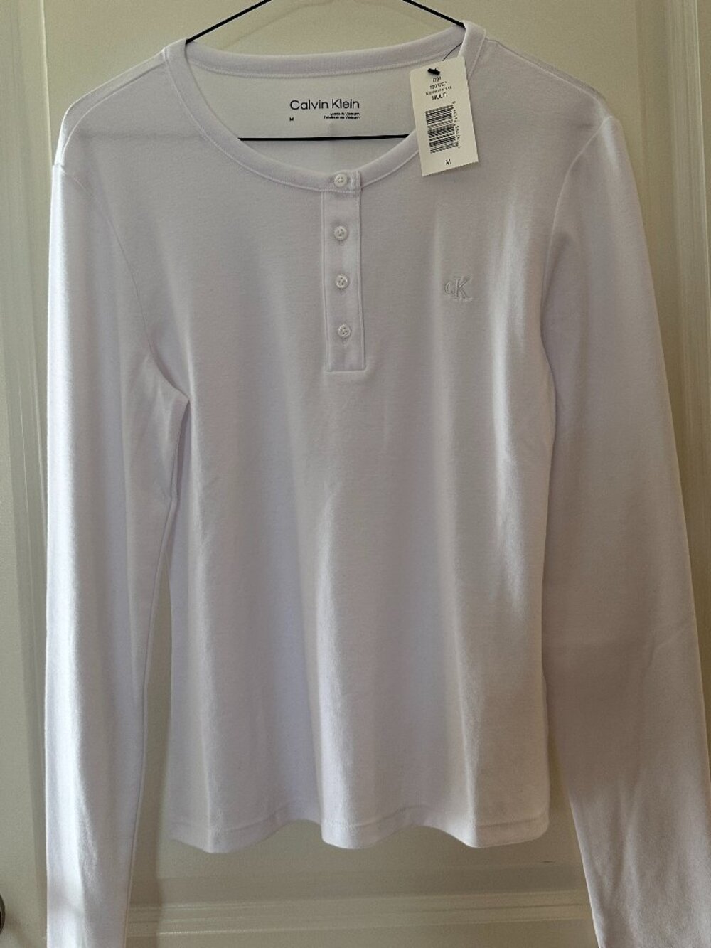 Calvin Klein Women's Long Sleeve Knit Henley Size M NWT